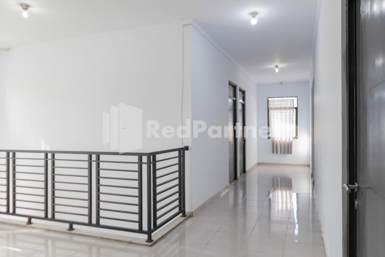 Oyo 2770 Zleepy Wisma Khazri Bogor Exterior photo