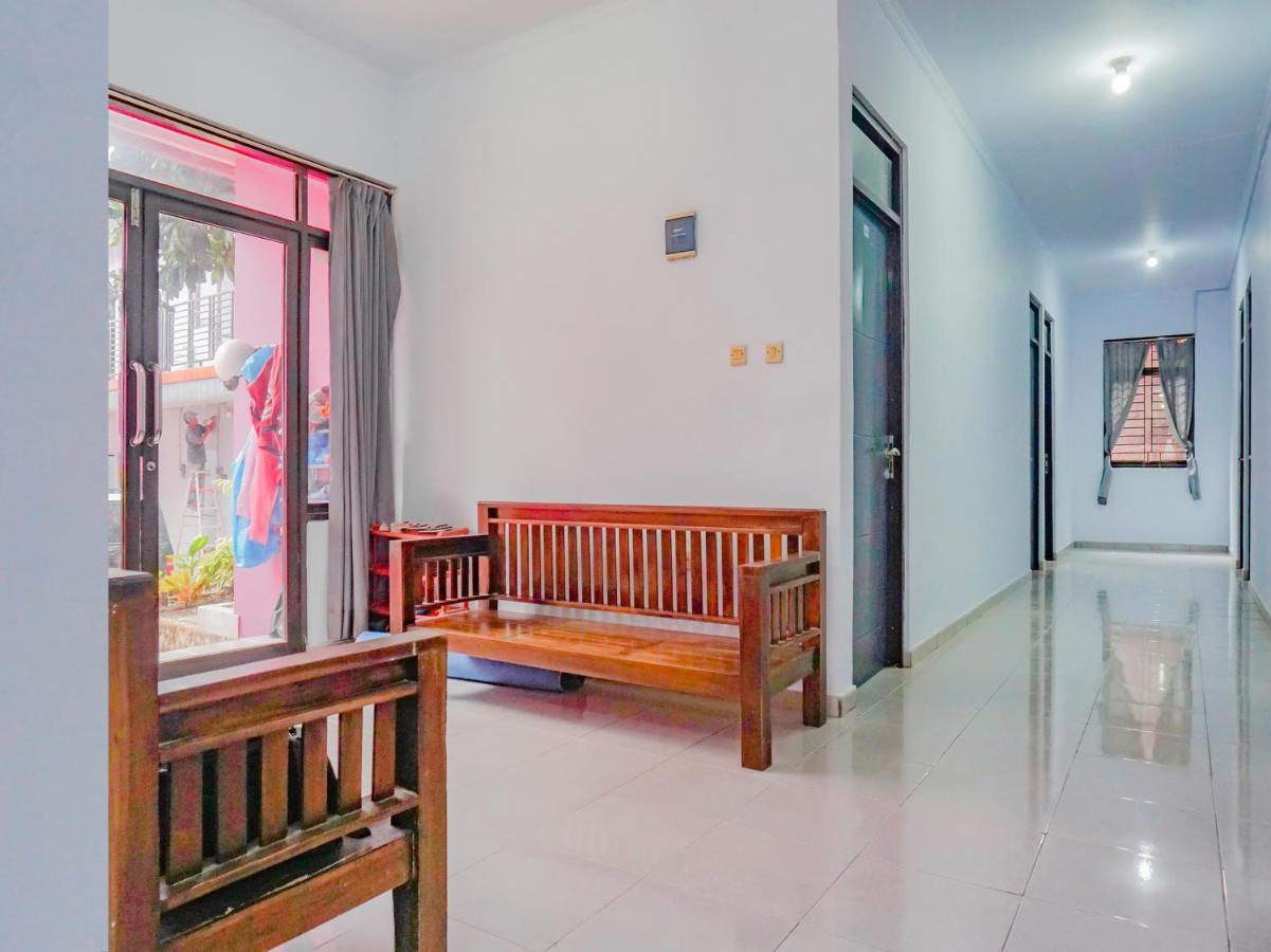 Oyo 2770 Zleepy Wisma Khazri Bogor Exterior photo